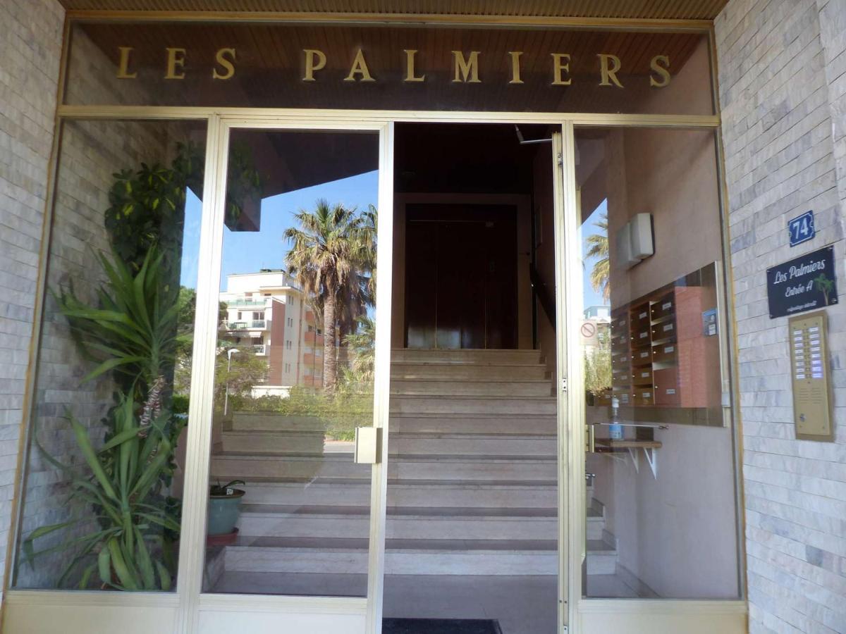 Charmant Studio Climatise Avec Balcon A 50M De La Plage - Le Lavandou Centre-Ville - Fr-1-308-110 Exterior foto